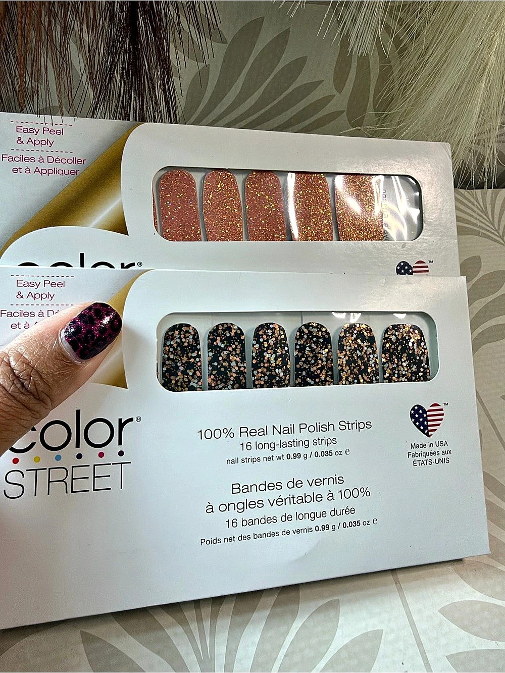 Color Street Nail Polish Strips Gold & Black NWT